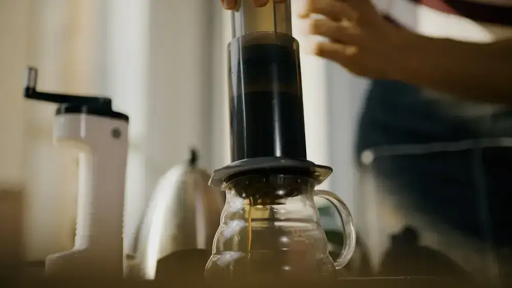 Príprava kávy cez Aeropress