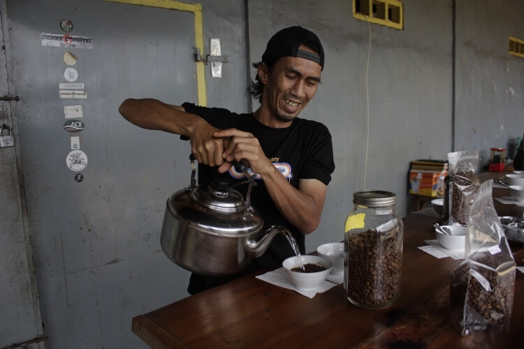 Sumatra Aceh WASHED - SVETLÉ praženie (200 g, zrnková káva) Súťažná káva Aeropress Championship